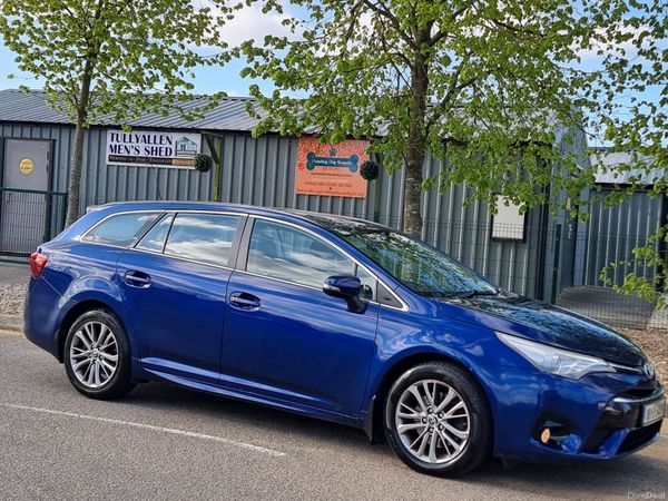 Toyota Avensis Estate, Diesel, 2016, Blue