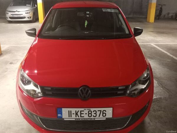 Volkswagen Polo Hatchback, Petrol, 2011, Red