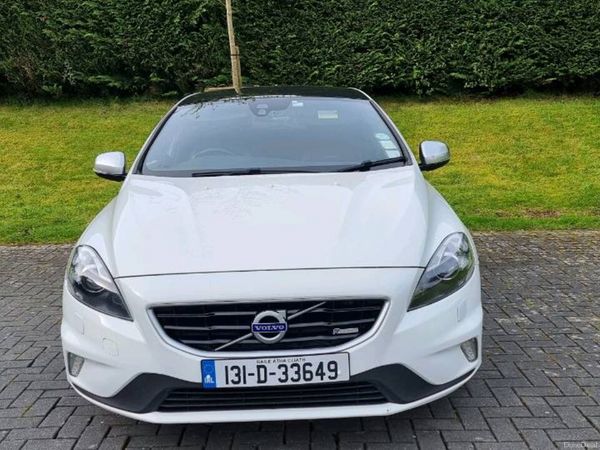 Volvo V40 Hatchback, Diesel, 2013, White