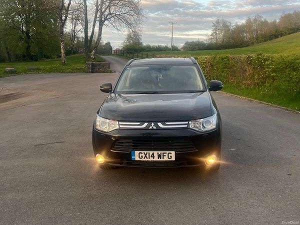 Mitsubishi Outlander SUV, Diesel, 2014, Black