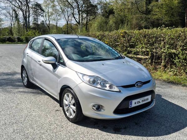 Ford Fiesta Hatchback, Petrol, 2011, Silver