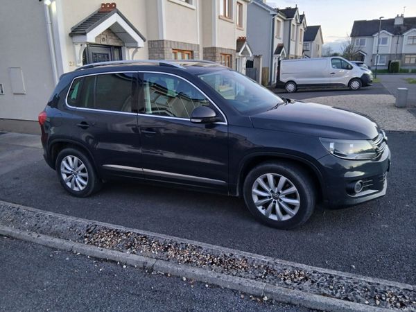 Volkswagen Tiguan SUV, Diesel, 2015, Grey