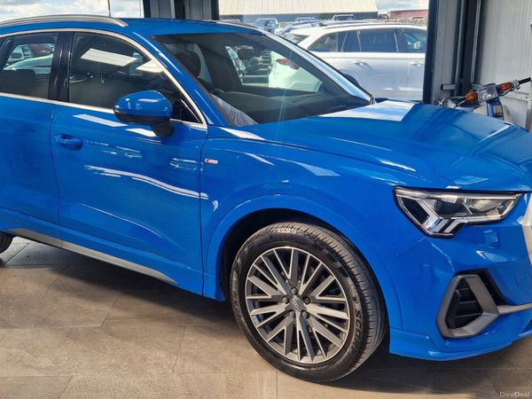 Audi Q3 SUV, Petrol, 2019, Blue
