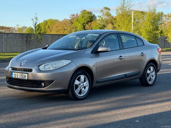 Renault Fluence Saloon, Diesel, 2012, Gold