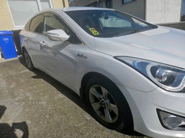 Hyundai i40 Saloon, Diesel, 2014, White