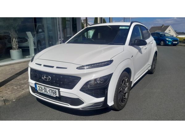 Hyundai KONA MPV, Petrol, 2022, White