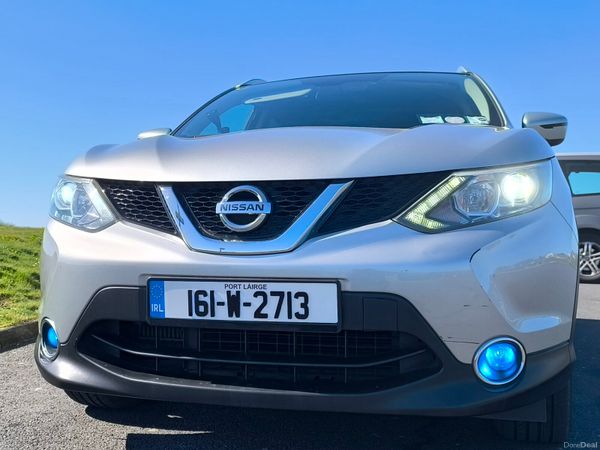 Nissan Qashqai Hatchback, Diesel, 2016, Silver