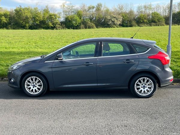 Ford Focus Hatchback, Diesel, 2011, Grey