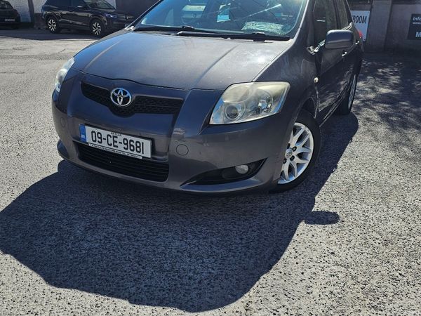 Toyota Auris Hatchback, Petrol, 2009, Grey