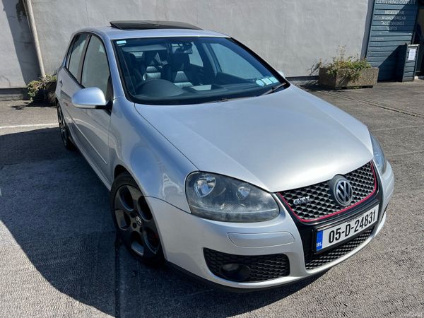 Volkswagen Golf Hatchback, Petrol, 2005, Silver