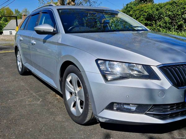 Skoda Superb Estate, Diesel, 2016, Silver