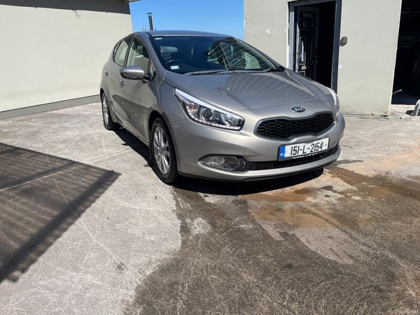 Kia Ceed Hatchback, Diesel, 2015, Silver