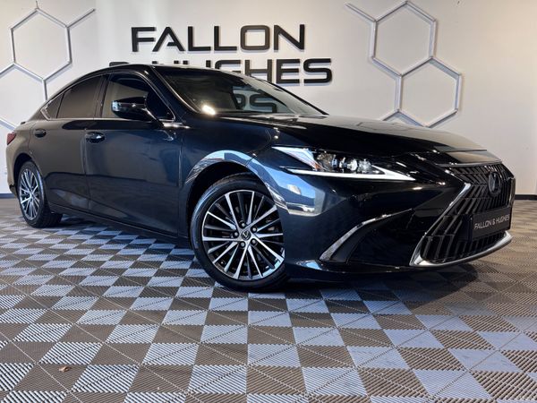 Lexus ES Saloon, Petrol Hybrid, 2023, Black
