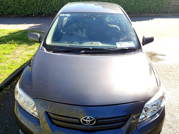 Toyota Corolla Saloon, Petrol, 2010, Grey