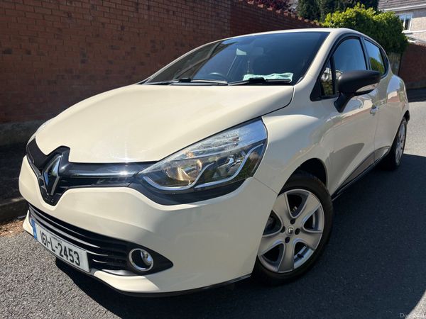 Renault Clio Hatchback, Petrol, 2016, Yellow