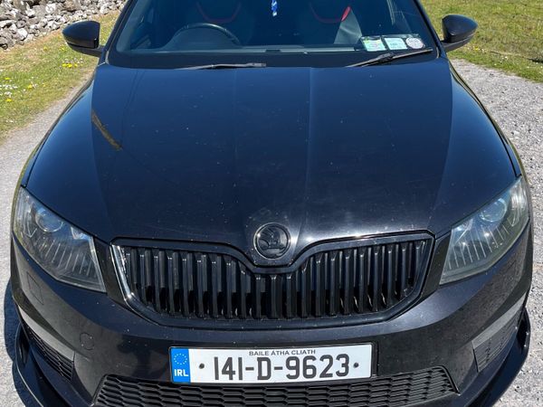Skoda Octavia Saloon, Diesel, 2014, Black