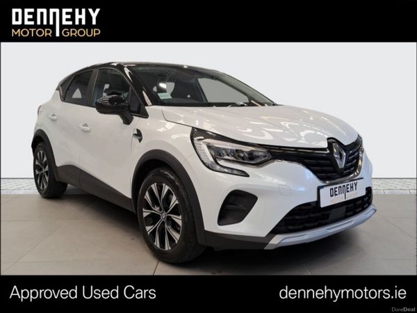 Renault Captur Hatchback, Petrol, 2022, White