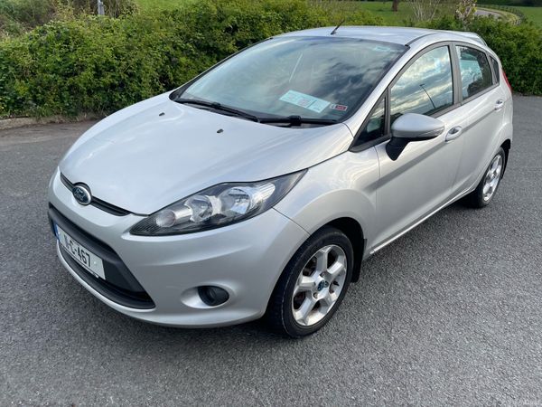 Ford Fiesta Hatchback, Petrol, 2011, Silver