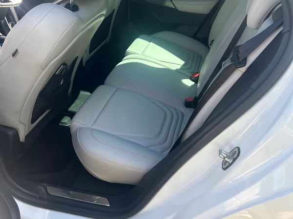 DS Automobiles DS 5 Hatchback, Diesel, 2016, White