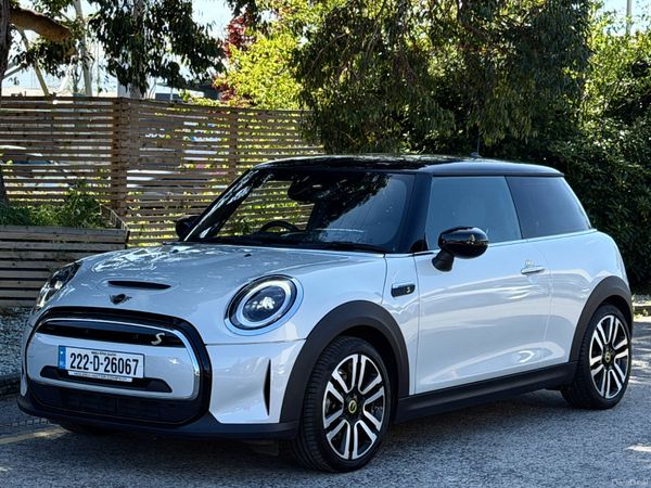 Mini Electric Hatchback, Electric, 2022, Silver