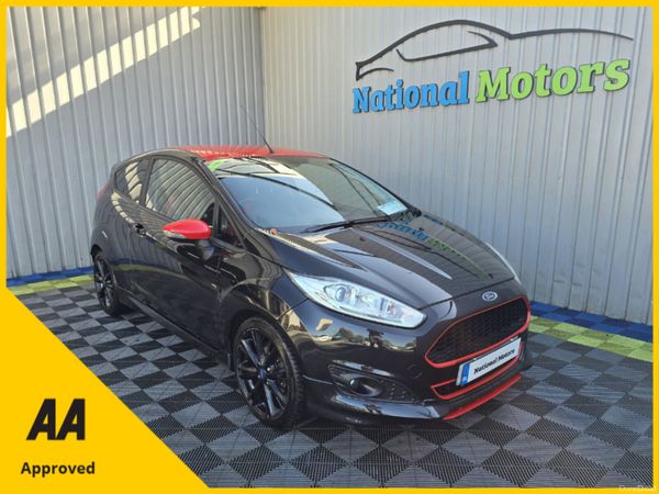 Ford Fiesta Hatchback, Petrol, 2015, Black
