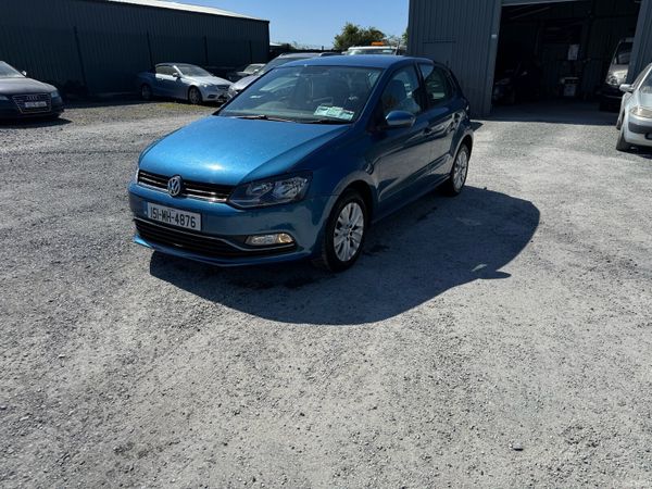 Volkswagen Polo Hatchback, Petrol, 2015, Blue