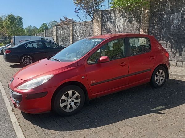 Peugeot 307 Hatchback, Petrol, 2008, Red