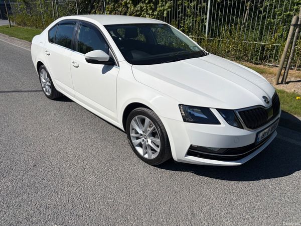 Skoda Octavia Saloon, Petrol, 2019, White