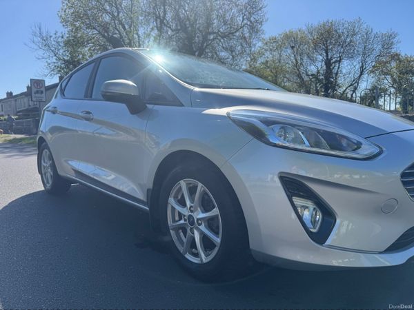 Ford Fiesta Hatchback, Petrol, 2019, Grey