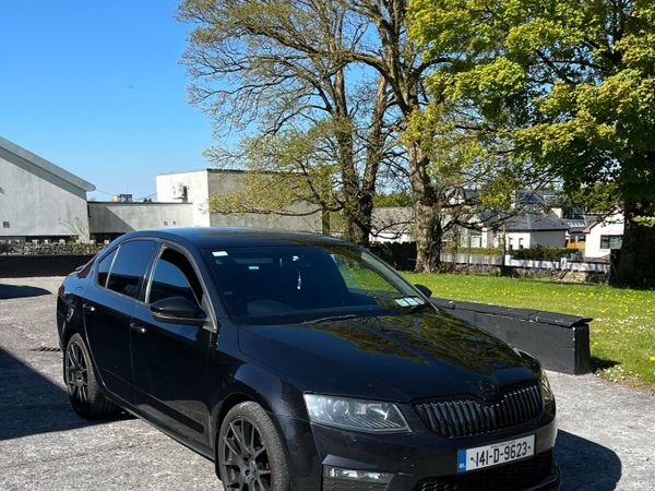 Skoda Octavia Saloon, Diesel, 2014, Black