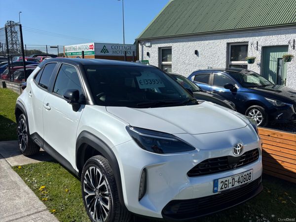 Toyota Yaris Cross Hatchback, Petrol Hybrid, 2026, White