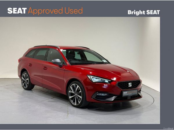 SEAT Leon Hatchback, Petrol Plug-in Hybrid, 2021, Red