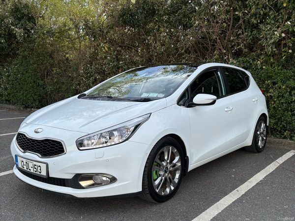 Kia Ceed Hatchback, Diesel, 2012, White