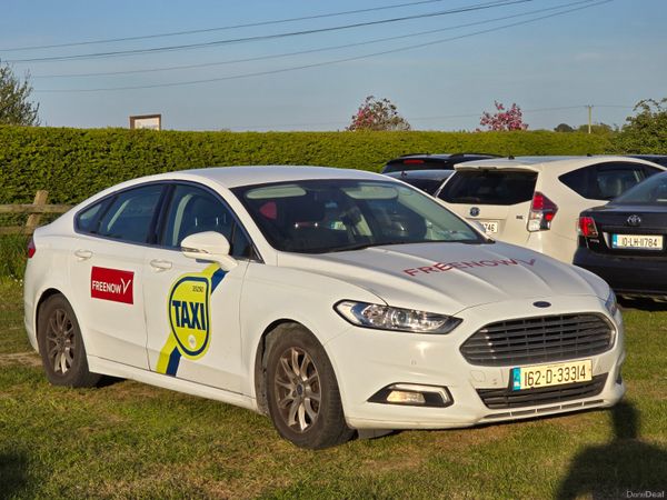 Ford Mondeo Hatchback, Diesel, 2016, White