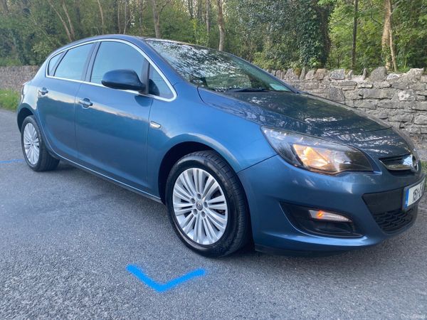 Opel Astra Hatchback, Diesel, 2015, Blue