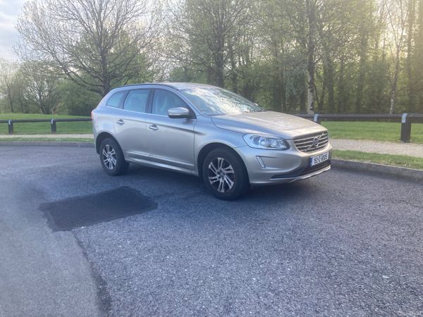 Volvo XC60 SUV, Diesel, 2015, Gold