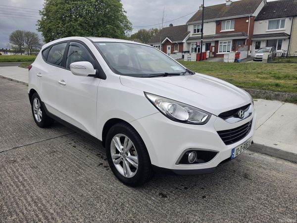 Hyundai ix35 SUV, Petrol, 2012, White