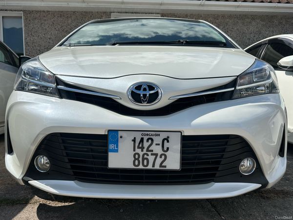 Toyota Vitz Hatchback, Petrol, 2014, White