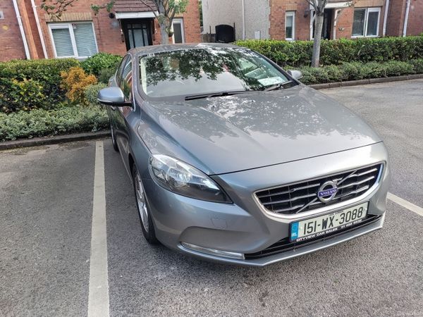 Volvo V40 Hatchback, Diesel, 2015, Grey