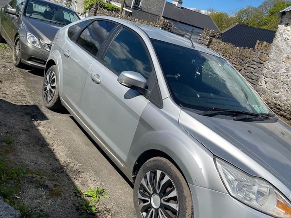 Ford Focus Hatchback, Petrol, 2008, Silver