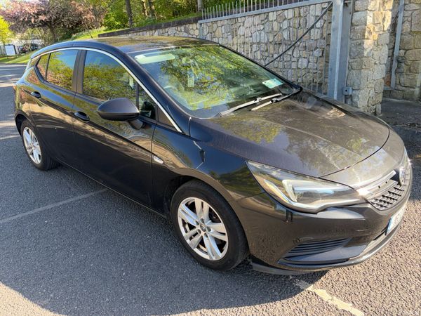 Vauxhall Astra Hatchback, Diesel, 2016, Black