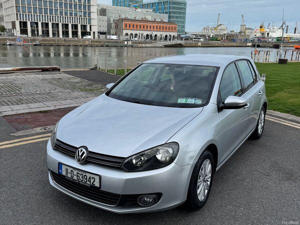 Volkswagen Golf Hatchback, Petrol, 2011, Red