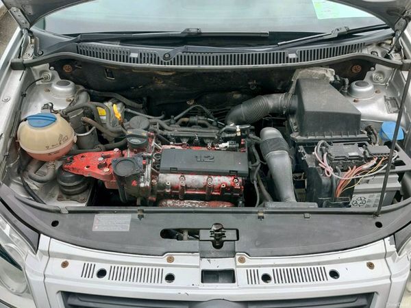 Volkswagen Polo Hatchback, Petrol, 2008, Silver