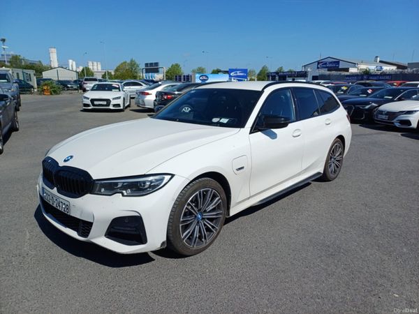 BMW 3-Series Estate, Petrol Plug-in Hybrid, 2022, White
