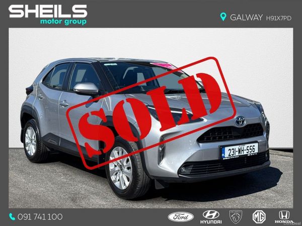 Toyota Yaris Cross Hatchback, Petrol Hybrid, 2023, Grey