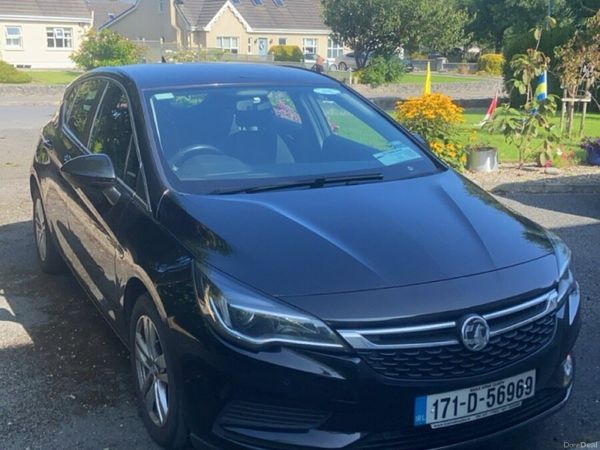 Vauxhall Astra Hatchback, Diesel, 2017, Black