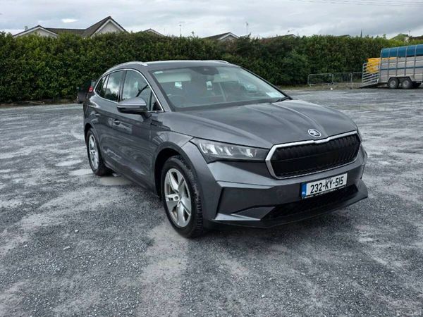 Skoda Enyaq Estate/Jeep, Electric, 2023, Grey