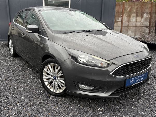 Ford Focus Hatchback, Diesel, 2015, Grey