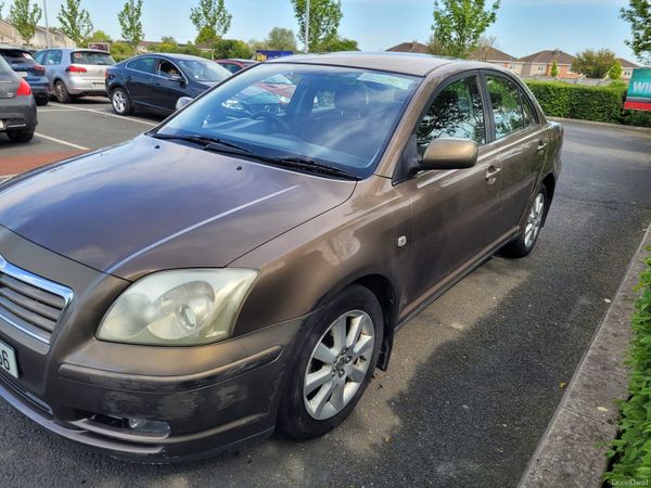 Toyota Avensis Saloon, Petrol, 2005, Brown