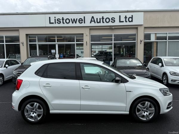 Volkswagen Polo Hatchback, Petrol, 2017, White